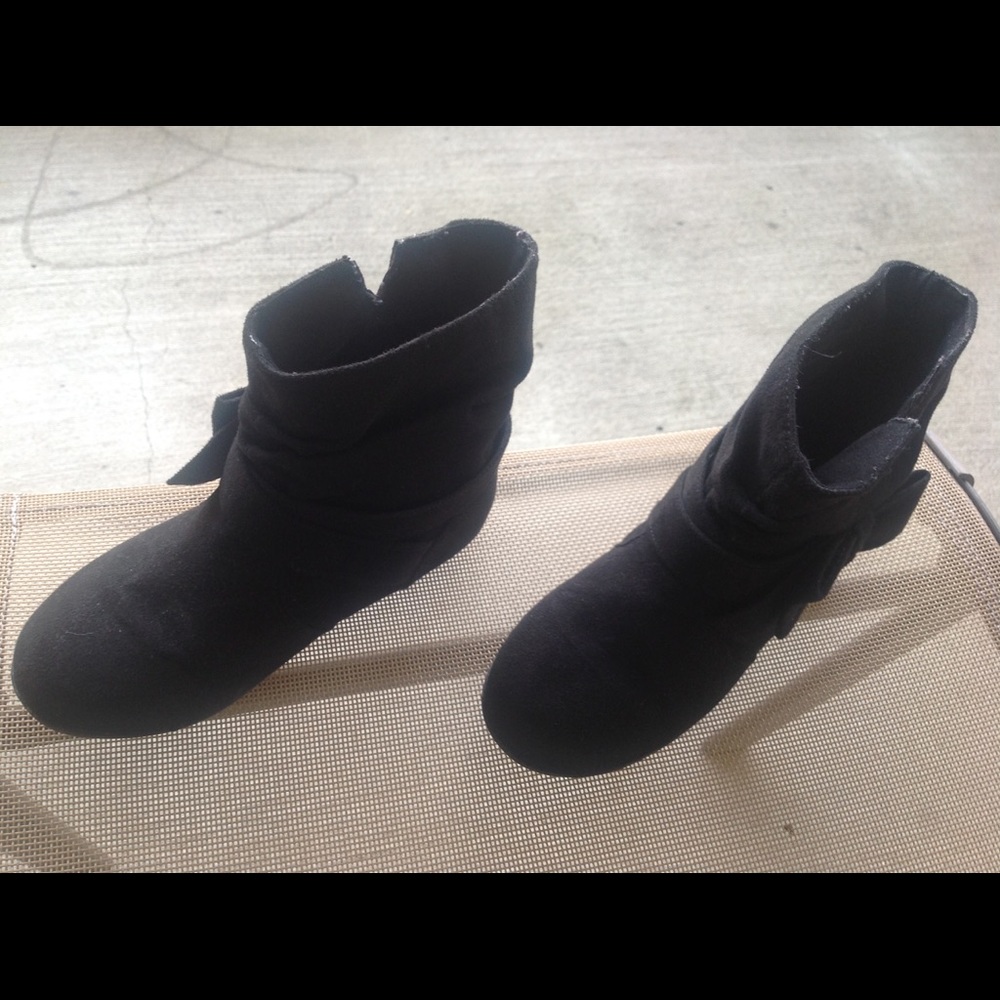 Fashion Boot - Picture 2 of 2